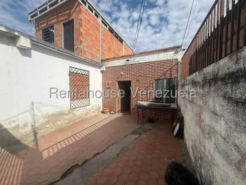 Local Comercial en Alquiler en Parroquia Juan de Villegas, Lara - 2