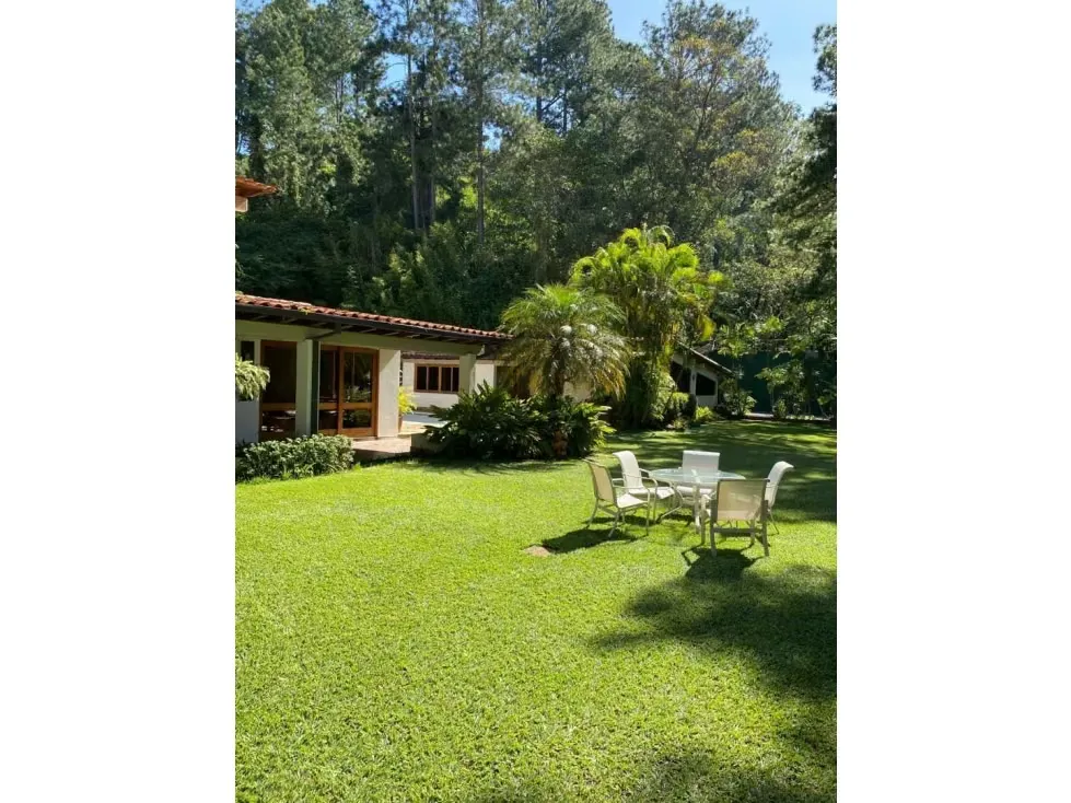 Casa en venta Cerro Verde 2167mt2 1.7 m - 2
