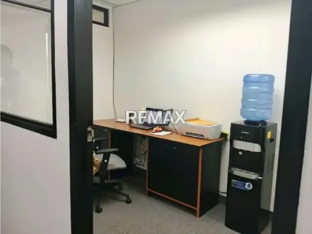 En Venta Amplia Oficina en la icónica Torre Humboldt - 5