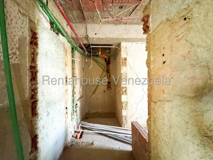 Oficina en Venta en Los Dos Caminos, Distrito Metropolitano - 12
