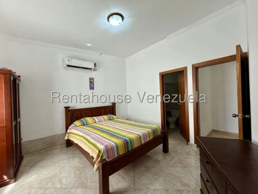 Casa (Duplex) en Venta en Punto Fijo, Falcon - 9
