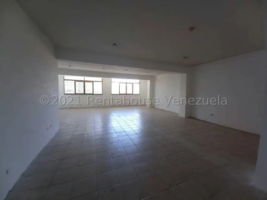 Comercial (Edificio) en Venta en Municipio Guaicaipuro, Miranda - 21