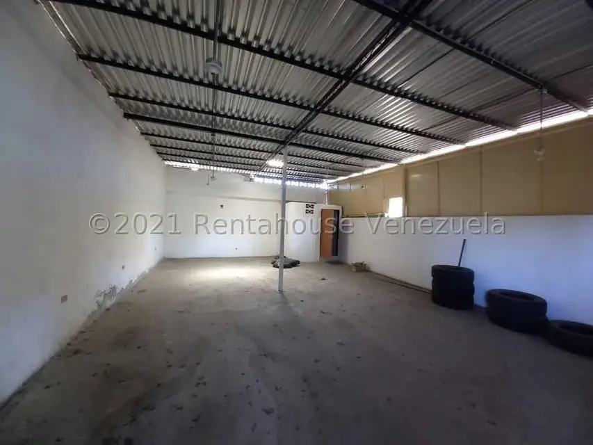 Comercial (Edificio) en Venta en Municipio Guaicaipuro, Miranda - 38