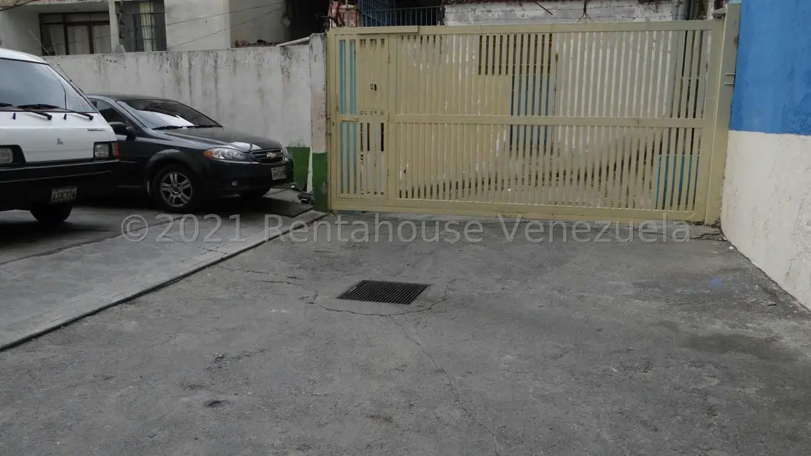 Comercial (Edificio) en Venta en Municipio Guaicaipuro, Miranda - 50