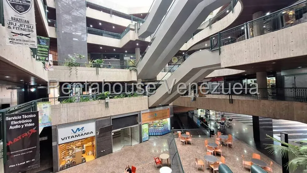 Local Comercial en Venta en Lomas de La Lagunita, Distrito Metropolitano - 11