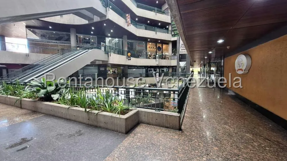 Local Comercial en Venta en Lomas de La Lagunita, Distrito Metropolitano - 8