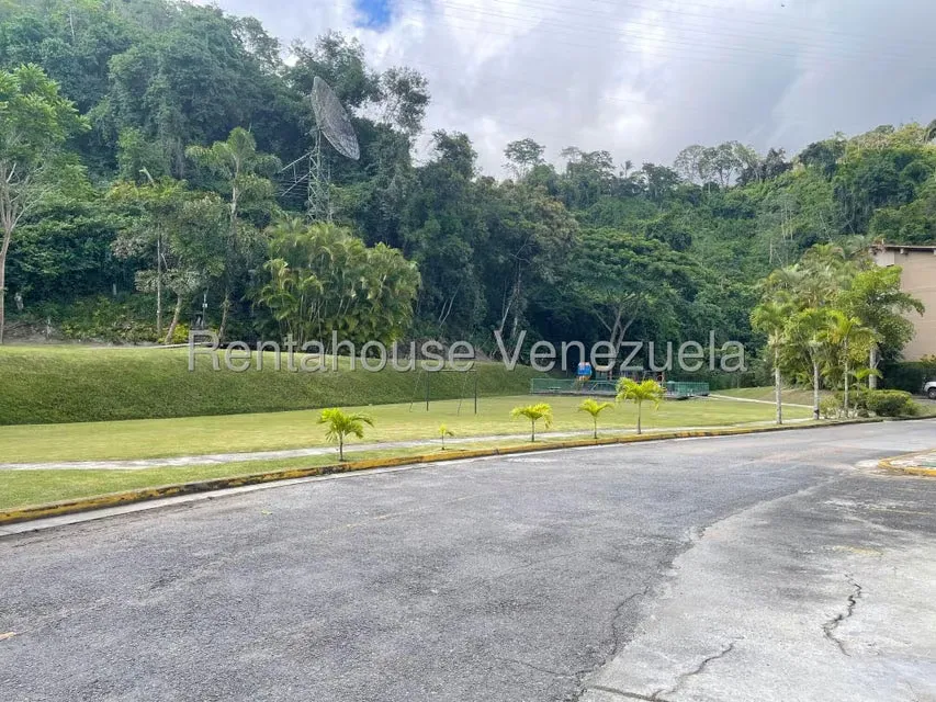 Apartamento (1 Nivel) en Venta en La Lagunita Country Club, Distrito Metropolitano - 32