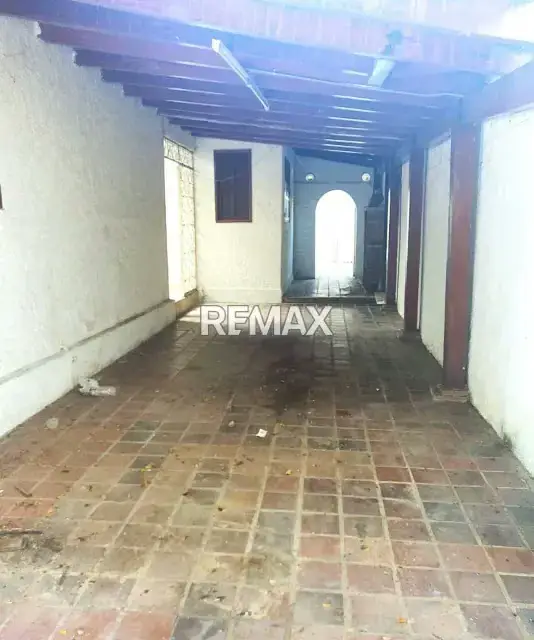 CASA COMERCIAL EN VENTA EN EL SECTOR SANTA MARÍA, ZONA ESTE