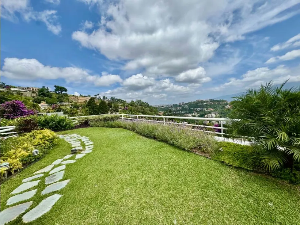 Se vende casa 1.100m2 5h+2s+2ch/10b/10p Cerro Verde - 3