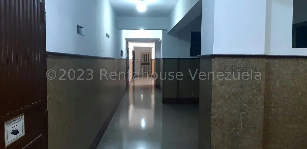 Comercial (Oficina) en Alquiler en Parroquia Catedral, Distrito Metropolitano - 3