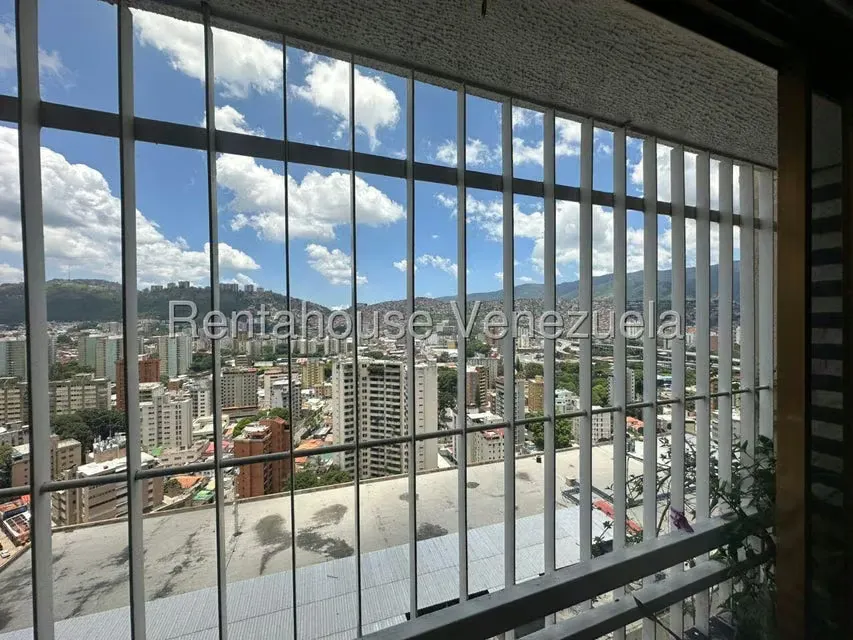 Apartamento (1 Nivel) en Venta en El Paraiso, Distrito Metropolitano - 6