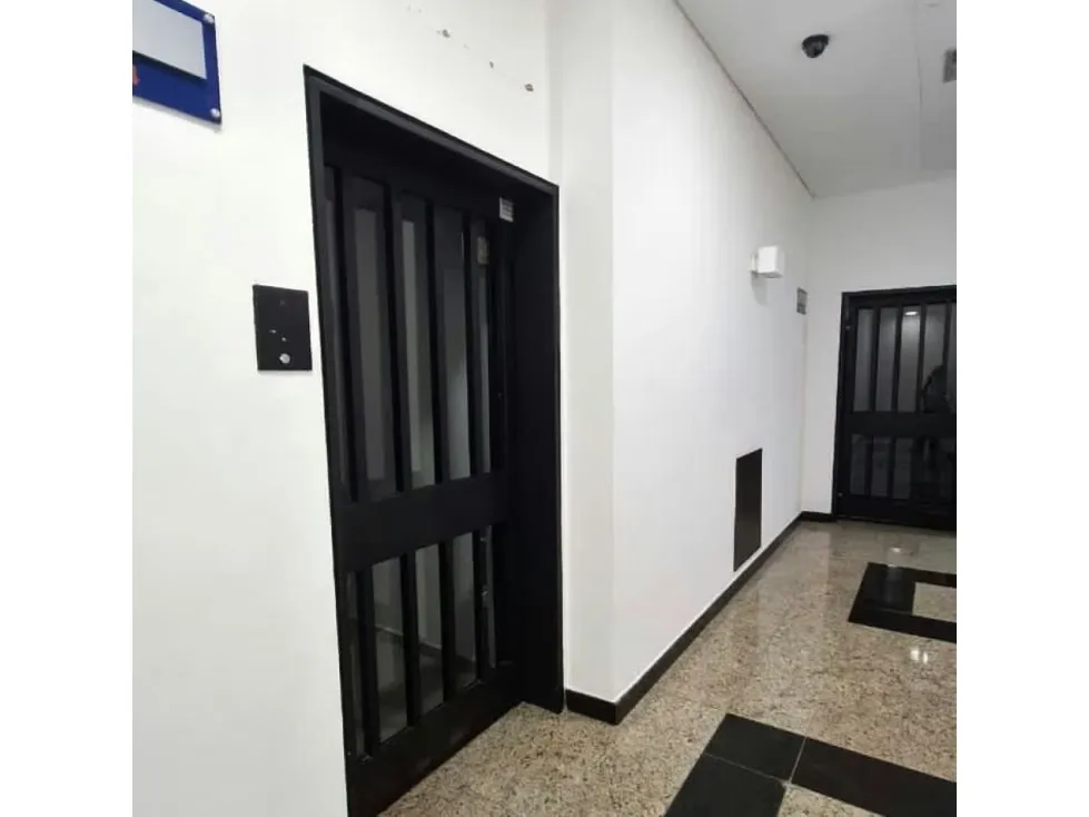 Se alquila oficina 180m2 La Lagunita 4632 - 2