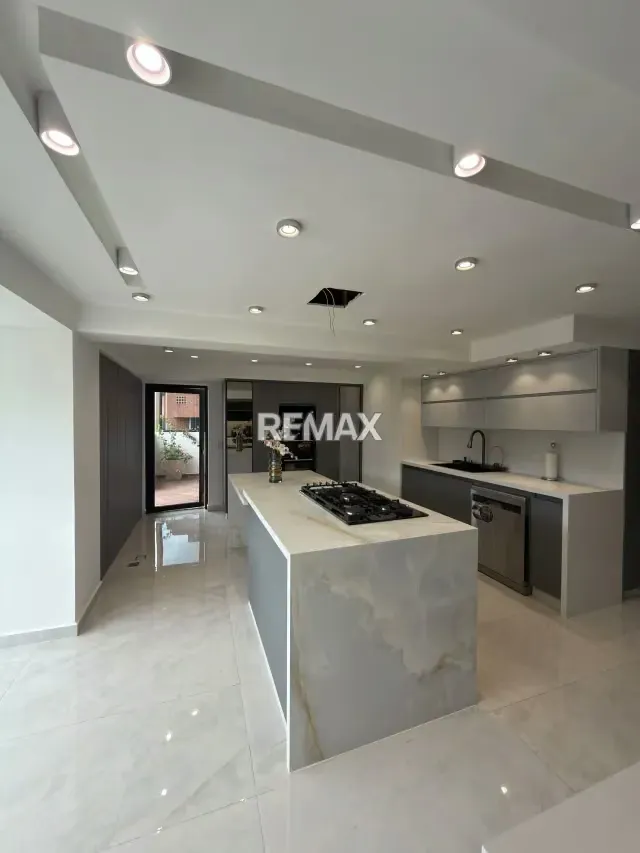 Se alquiler hermoso penthouse en la Trigaleña Baja - 11