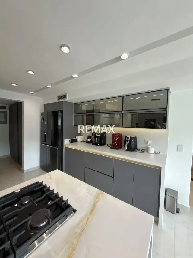 Se alquiler hermoso penthouse en la Trigaleña Baja - 17