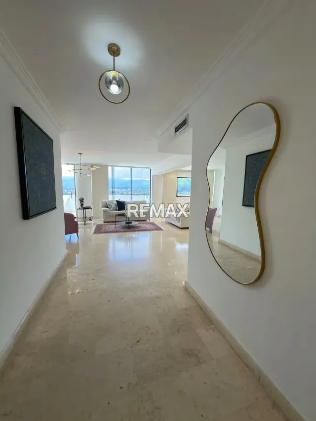 Se alquiler hermoso penthouse en la Trigaleña Baja - 8