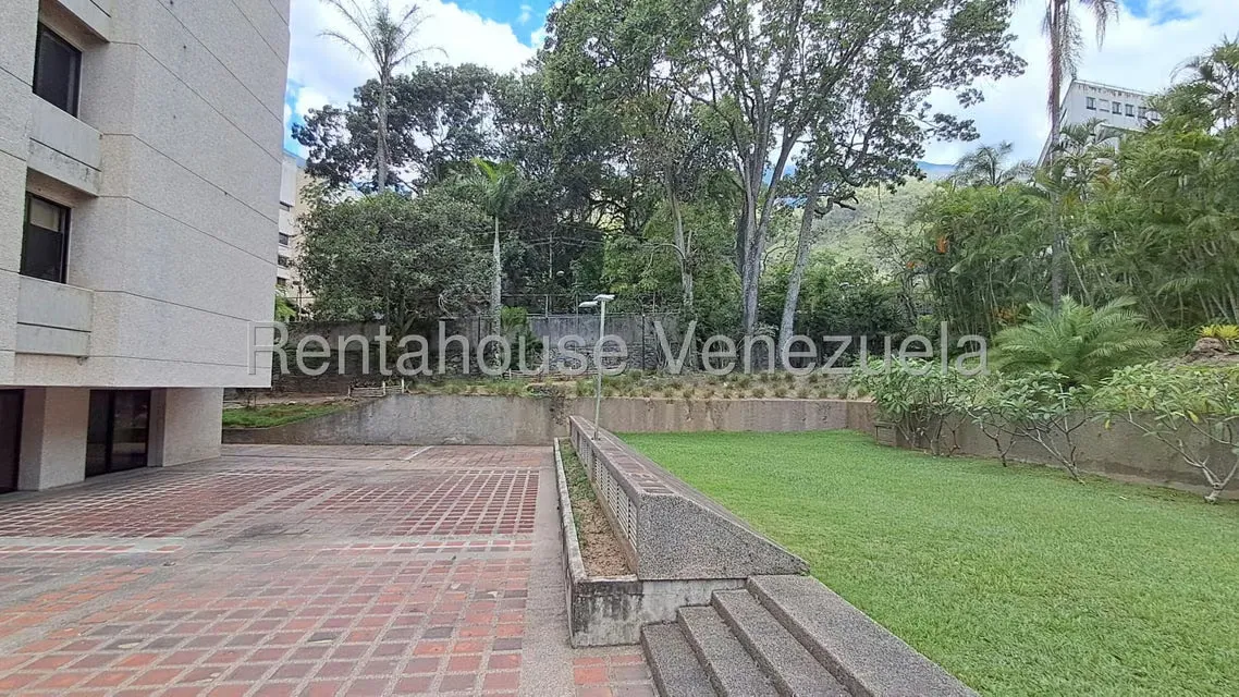 Apartamento (1 Nivel) en Venta en Los Chorros, Distrito Metropolitano - 3