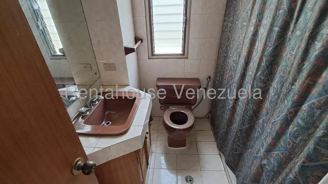 Apartamento (1 Nivel) en Venta en Los Chorros, Distrito Metropolitano - 21