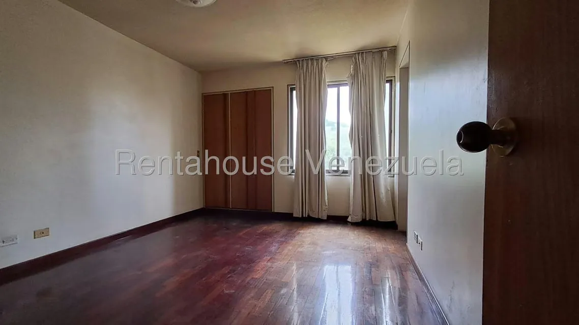 Apartamento (1 Nivel) en Venta en Los Chorros, Distrito Metropolitano - 26