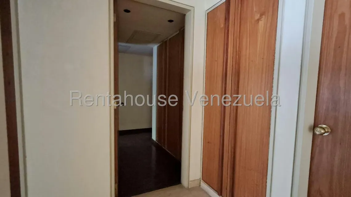 Apartamento (1 Nivel) en Venta en Los Chorros, Distrito Metropolitano - 31