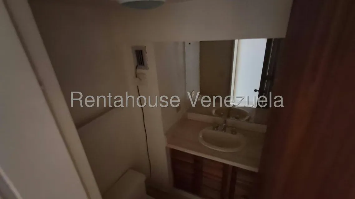 Apartamento (1 Nivel) en Venta en Los Chorros, Distrito Metropolitano - 33