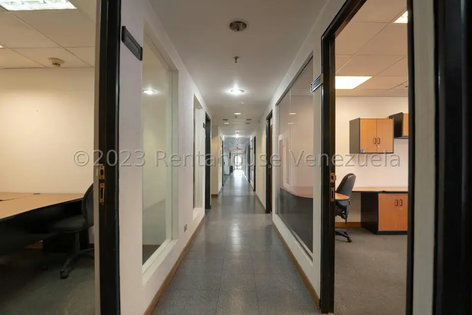 Oficina en Venta en Campo Alegre, Distrito Metropolitano - 11