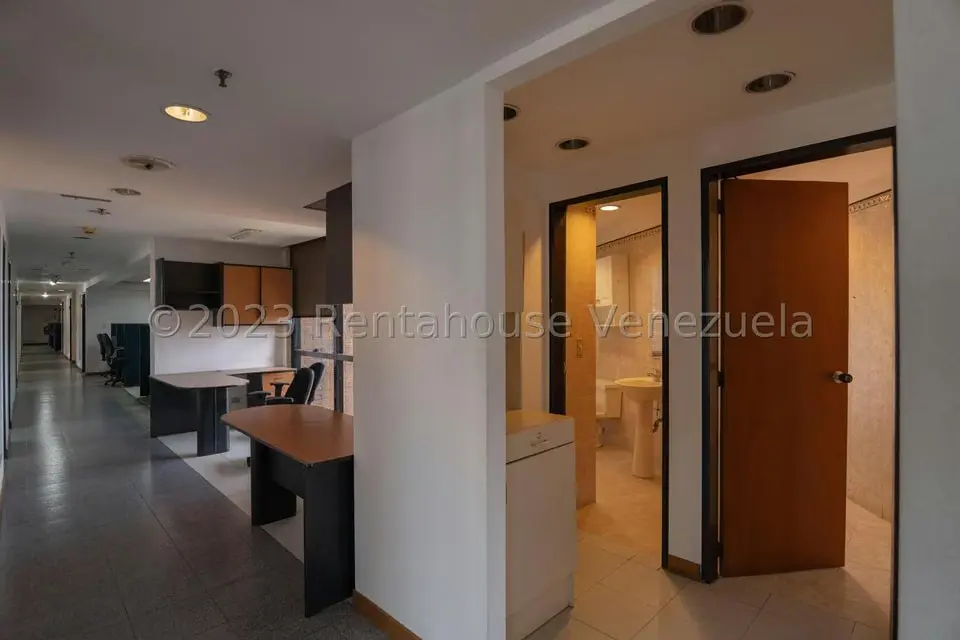Oficina en Venta en Campo Alegre, Distrito Metropolitano - 17