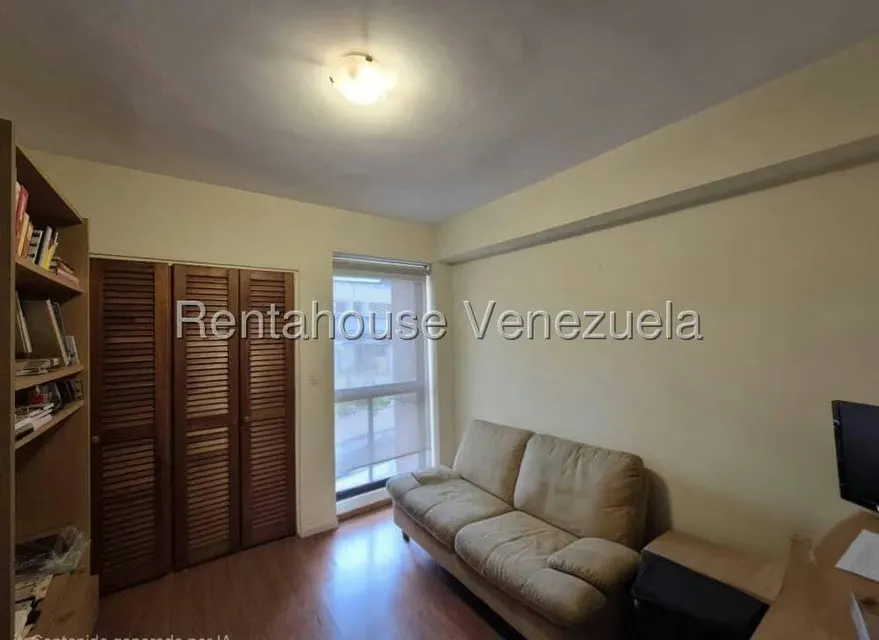 Apartamento (1 Nivel) en Venta en Miranda, Distrito Metropolitano - 33