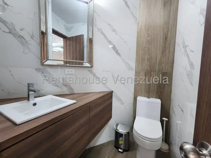 Local Comercial en Venta en El Rosal, Distrito Metropolitano - 9