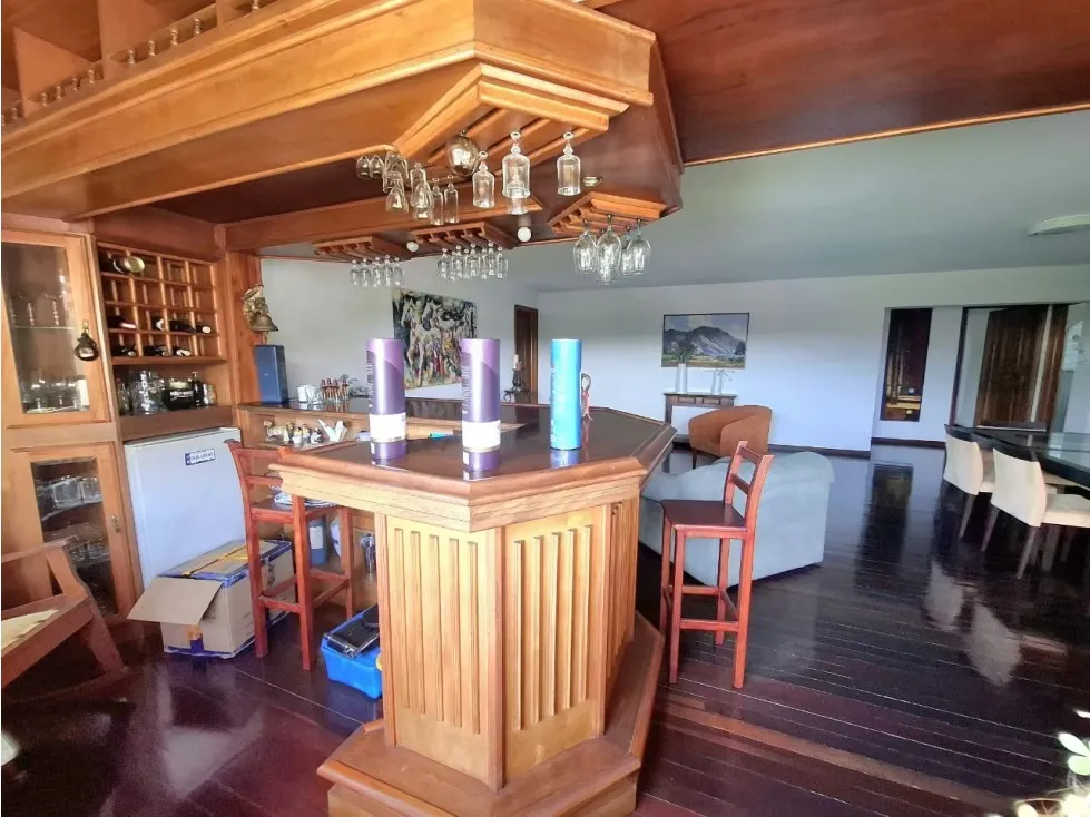 Espacioso Apartamento en Venta, Urbanización Miranda - 5