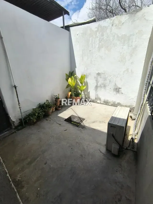 Bella Casa En Venta en Carrera 32 Cercana a la Av Simón Rodriguez - 7