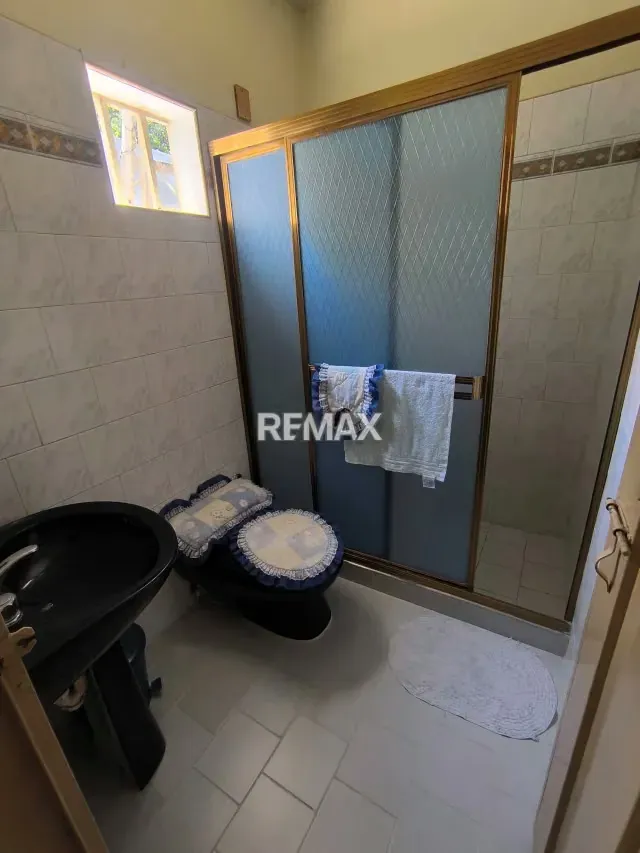 Bella Casa En Venta en Carrera 32 Cercana a la Av Simón Rodriguez - 8