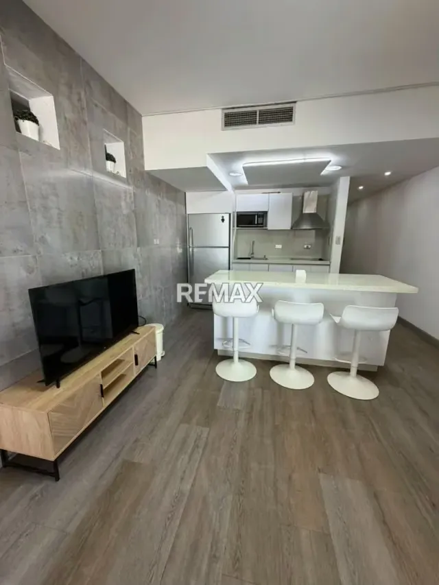 EN VENTA APARTAMENTO AMOBLADO CON MARINA EN EDIFICIO GRAN MARINA TUCACAS - 3