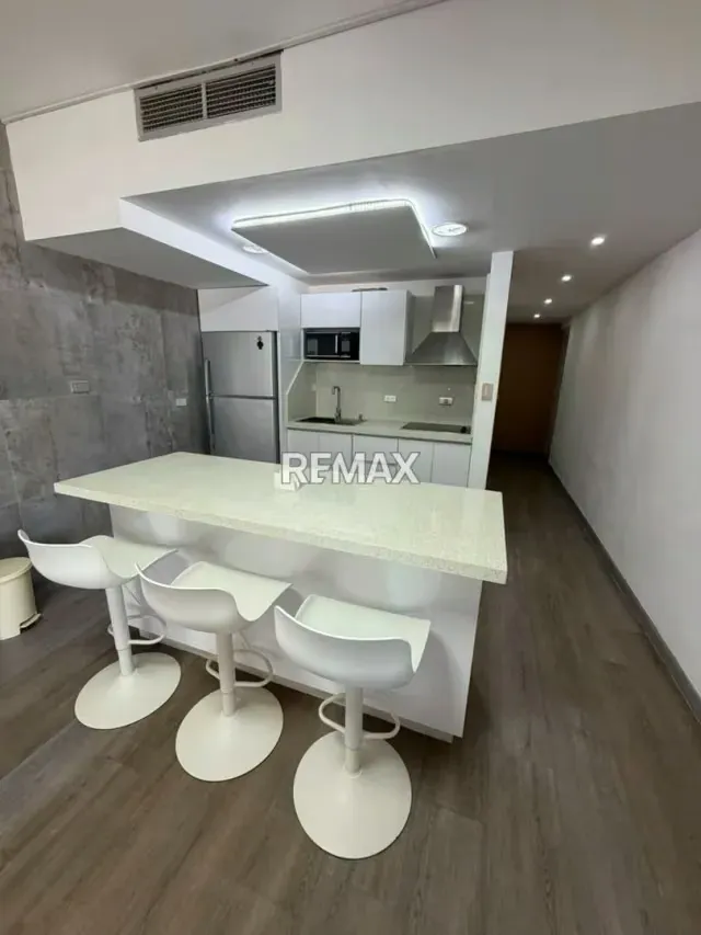 EN VENTA APARTAMENTO AMOBLADO CON MARINA EN EDIFICIO GRAN MARINA TUCACAS - 4