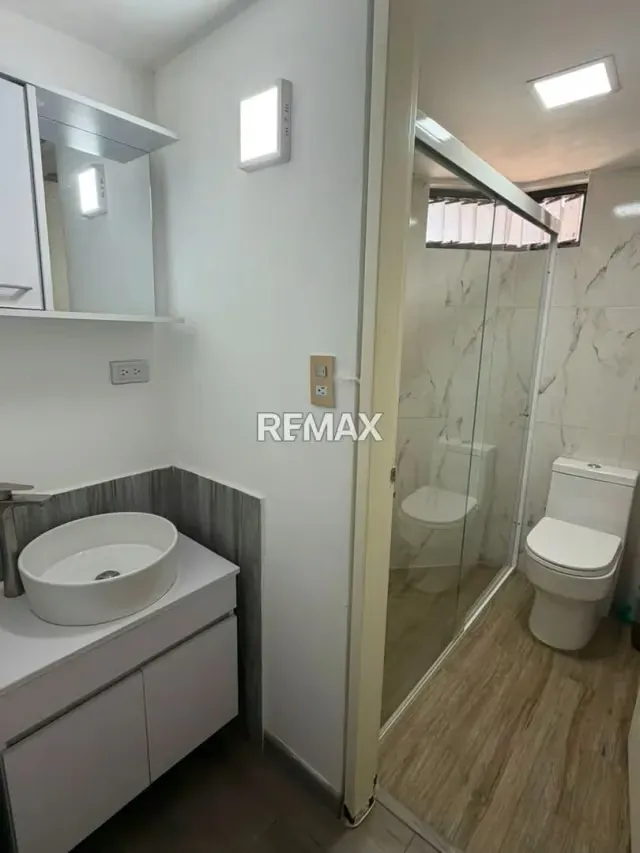 EN VENTA APARTAMENTO AMOBLADO CON MARINA EN EDIFICIO GRAN MARINA TUCACAS - 8
