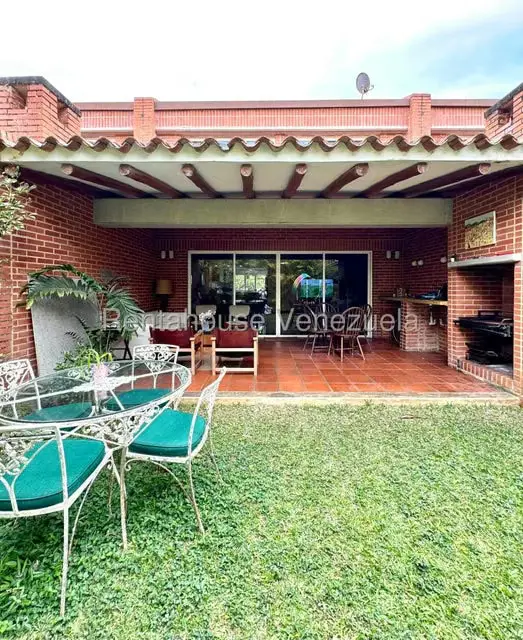 Townhouse (Multiples Niveles) en Venta en La Union, Distrito Metropolitano - 13