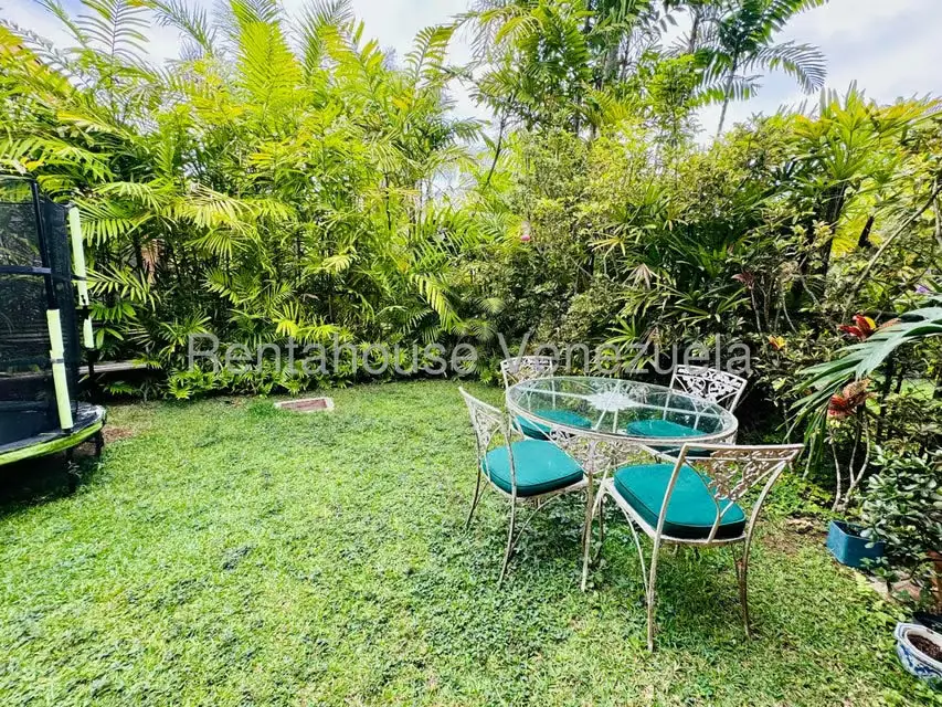 Townhouse (Multiples Niveles) en Venta en La Union, Distrito Metropolitano - 14