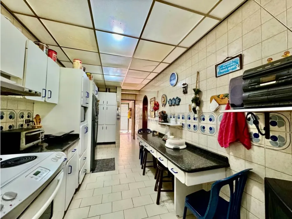 Se vende casa 1.450m2 9h/10b/9p Prados del Este - 26