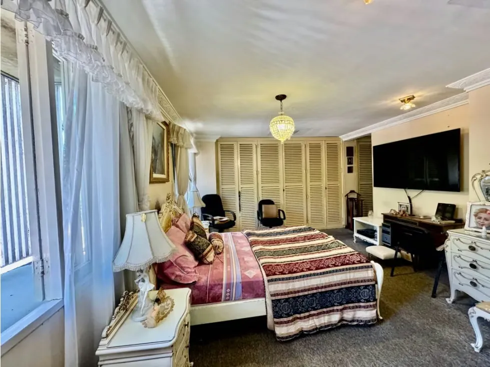 Se vende casa 1.450m2 9h/10b/9p Prados del Este - 73