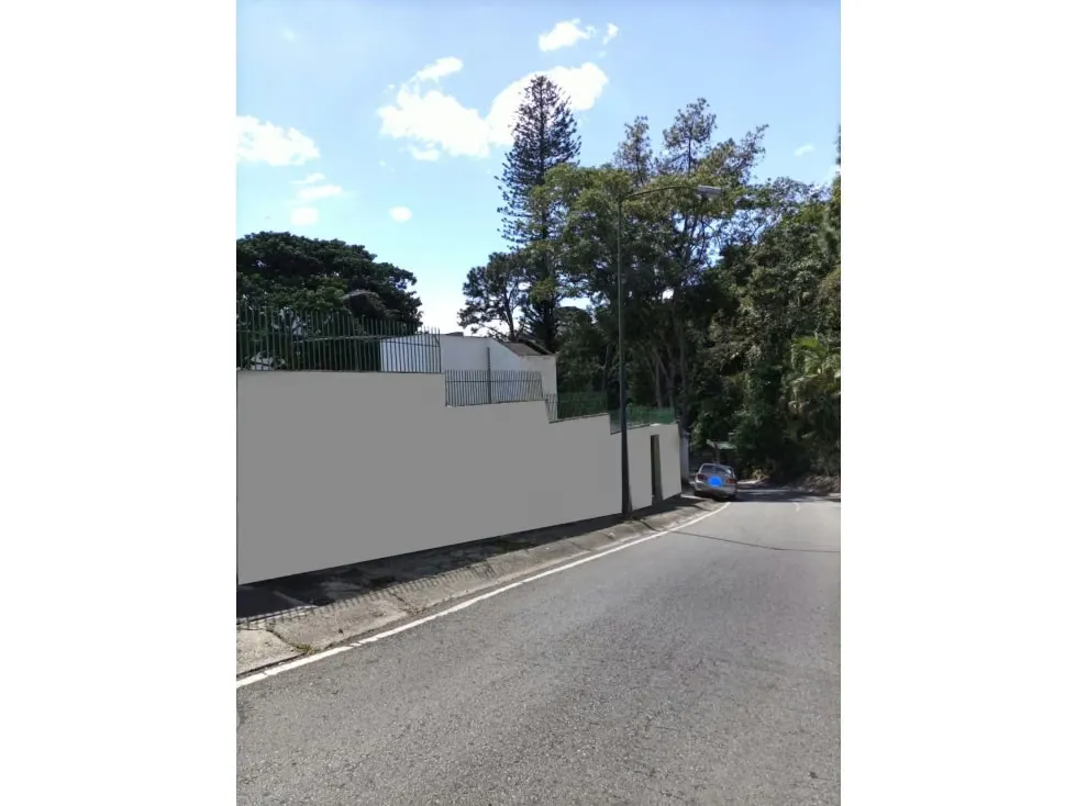 Se vende oportunidad casa 1343,18m2 terreno.Lomas de la Trinidad 3812