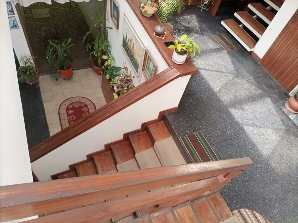 Se vende oportunidad casa 1343,18m2 terreno.Lomas de la Trinidad 3812 - 12