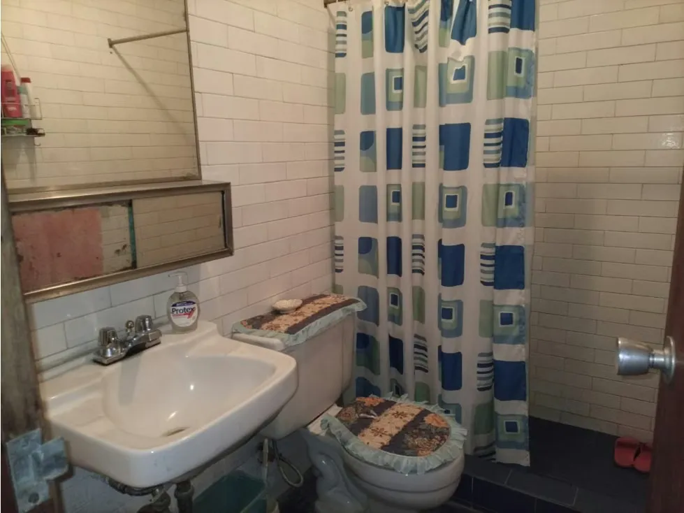 Se vende oportunidad casa 1343,18m2 terreno.Lomas de la Trinidad 3812 - 22