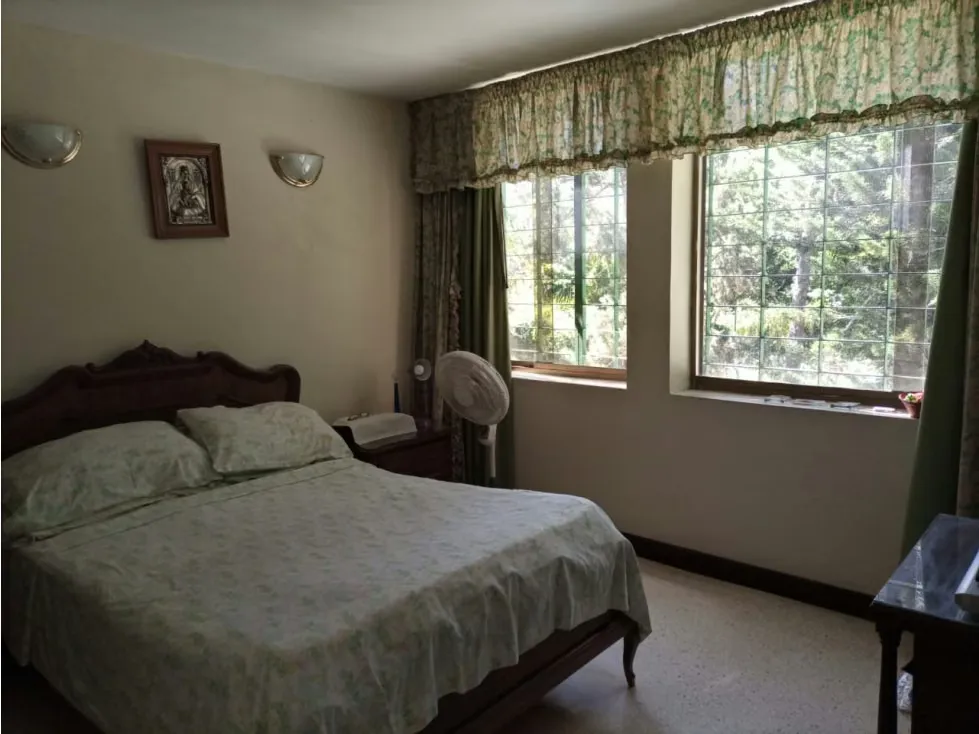 Se vende oportunidad casa 1343,18m2 terreno.Lomas de la Trinidad 3812 - 24