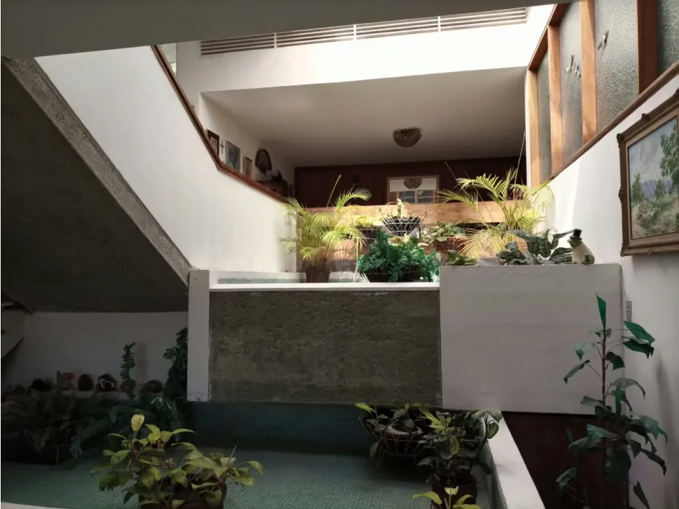 Se vende oportunidad casa 1343,18m2 terreno.Lomas de la Trinidad 3812 - 5