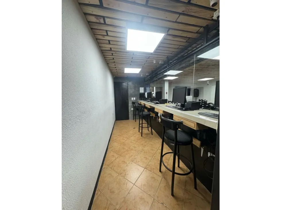 Venta de casa con fondo de comercio en San Martin - 11