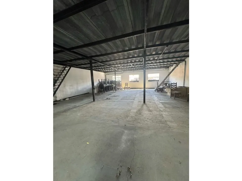 Venta de casa con fondo de comercio en San Martin - 16