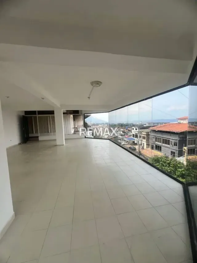 Se alquila Local de 67 m² con Vista Panorámica C.C. Plaza, Barrio Obrero