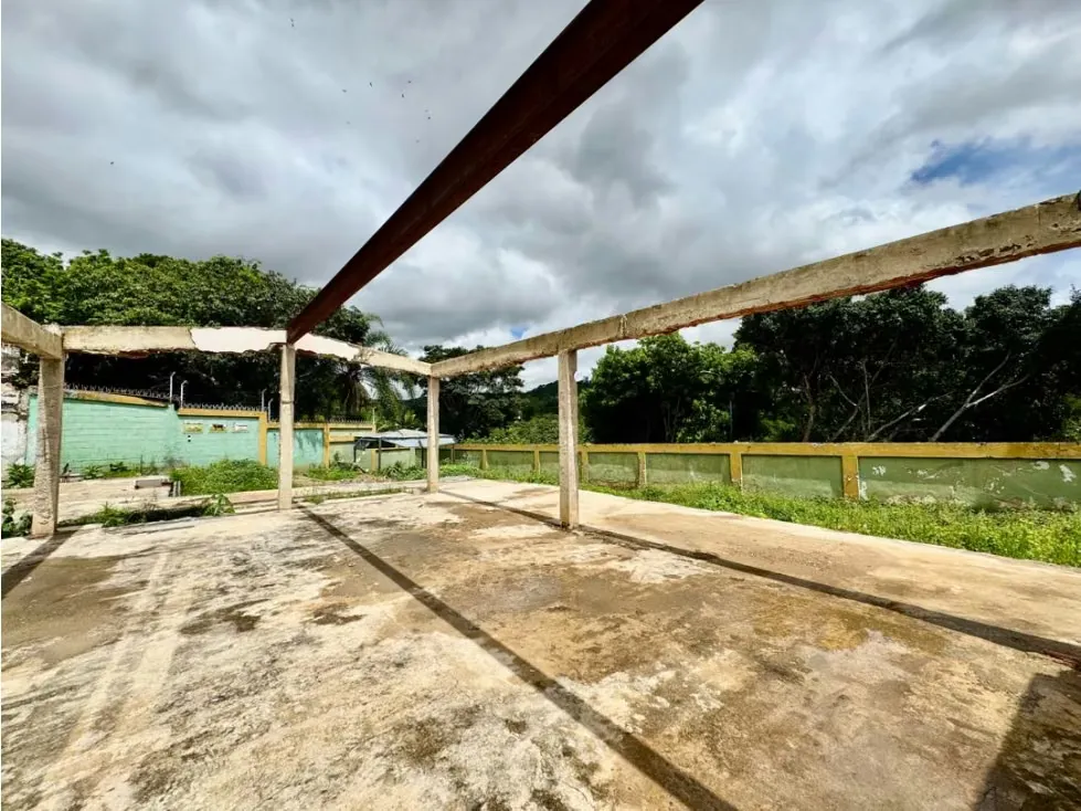 Se vende terreno 893m2 Prados del Este - 8