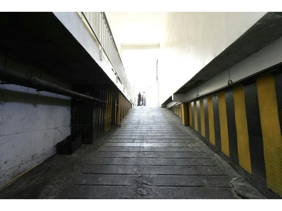 Vendo local comercial 500m2 Chacao 4057 - 3