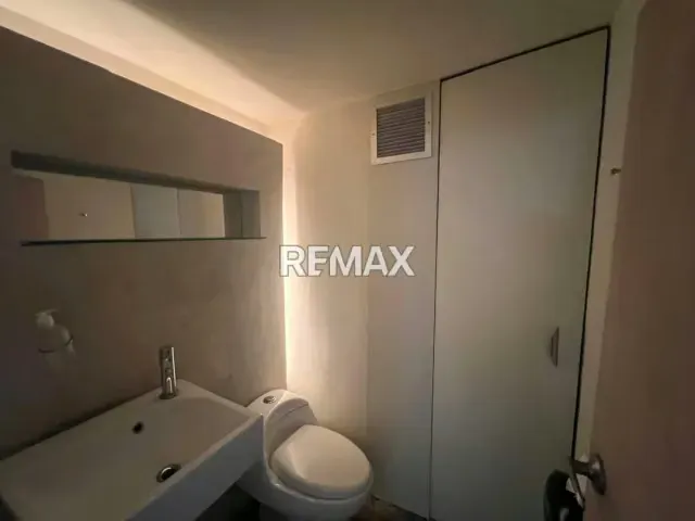 Alquiler de Espacio Corporativo de 100 m² con Aislamiento Acústico en Chuao 26-73 - 8