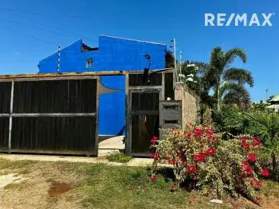 TOWNHOUSE MODERNO, GRANDE Y ESPACIOSO , EN CONJUNTO RESIDENCIAL BEACH BLUE.